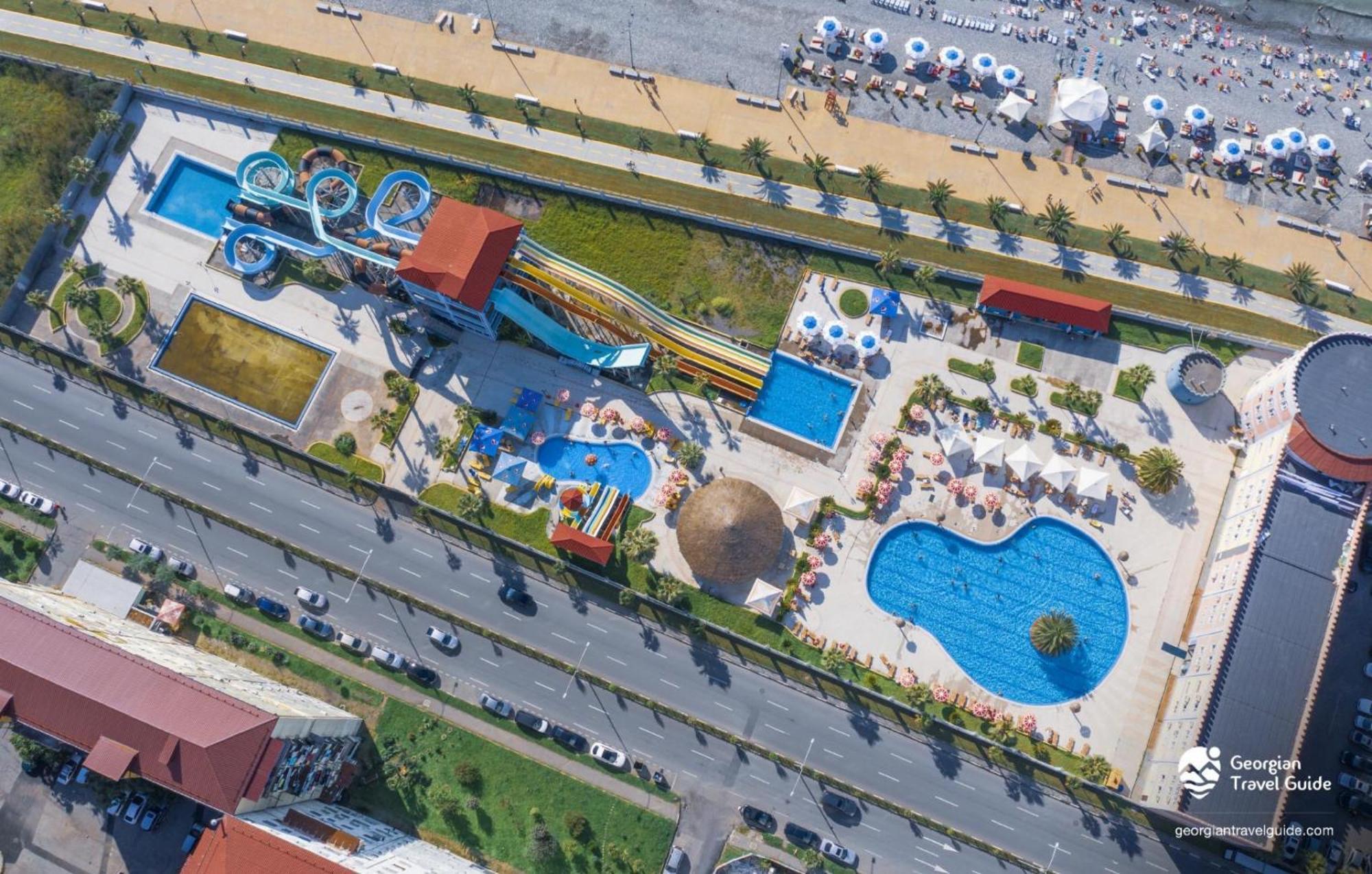 Orbi City Sea View Aparthotel Batumi Exterior photo