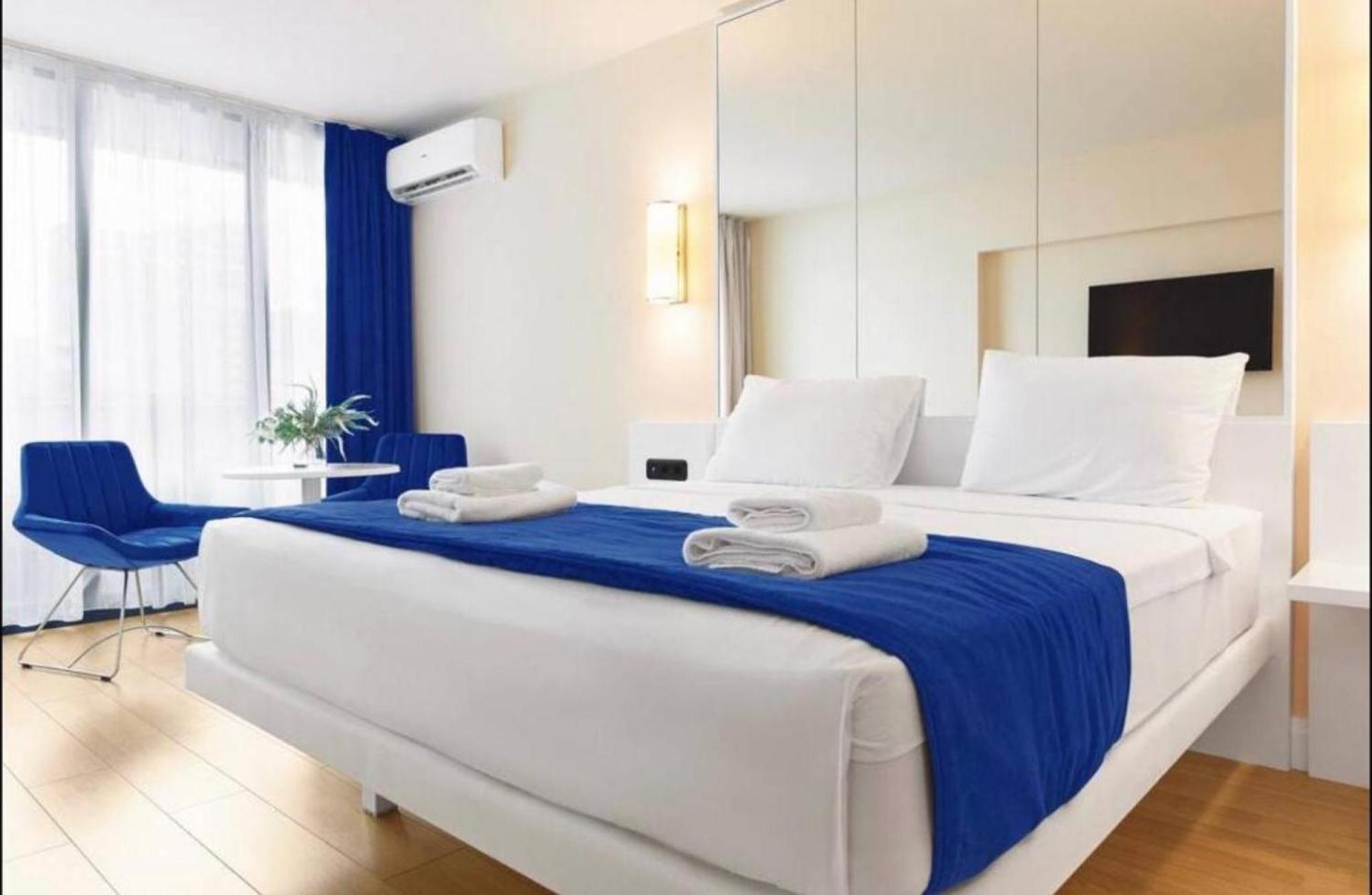 Orbi City Sea View Aparthotel Batumi Exterior photo