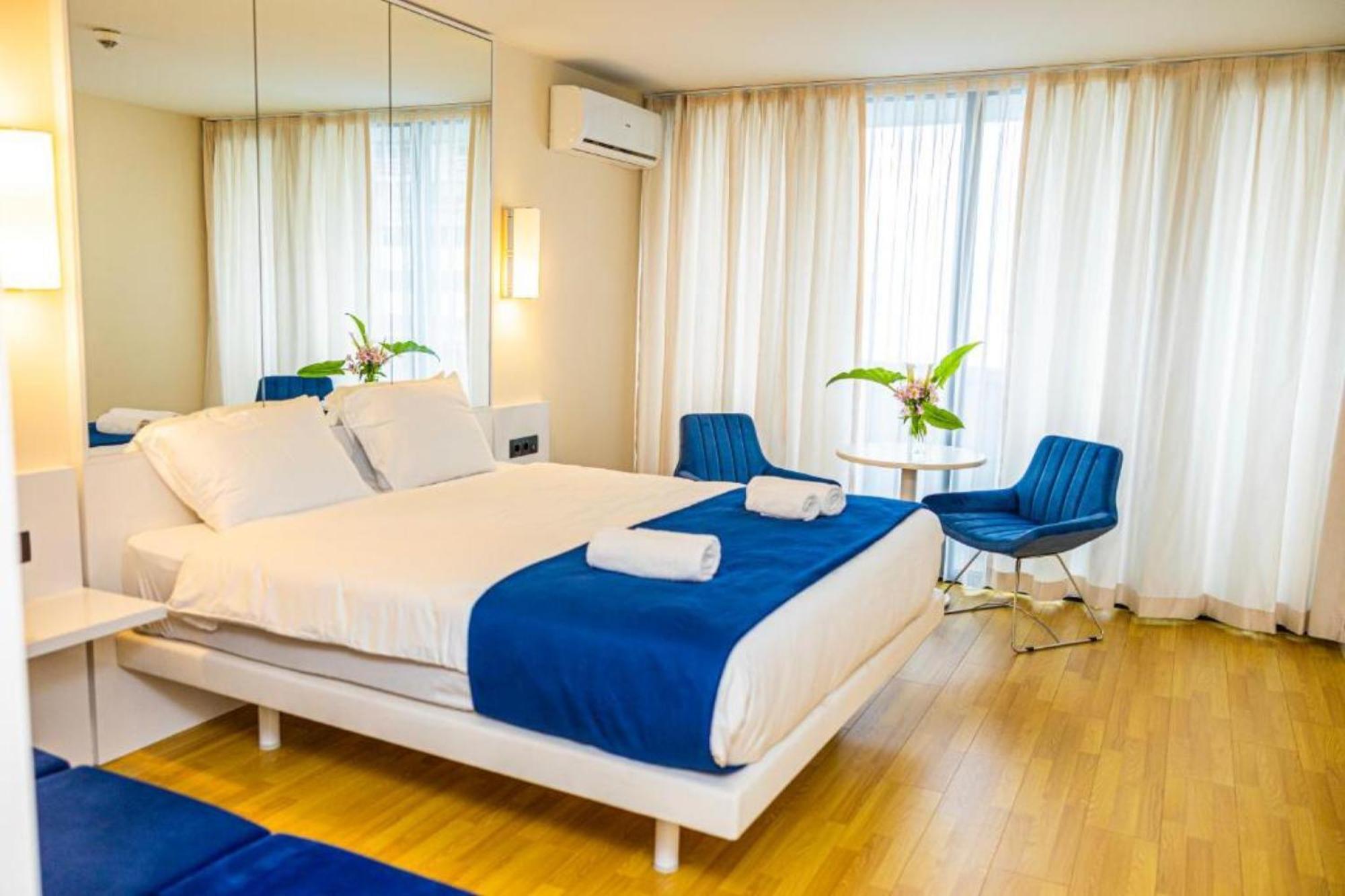 Orbi City Sea View Aparthotel Batumi Exterior photo