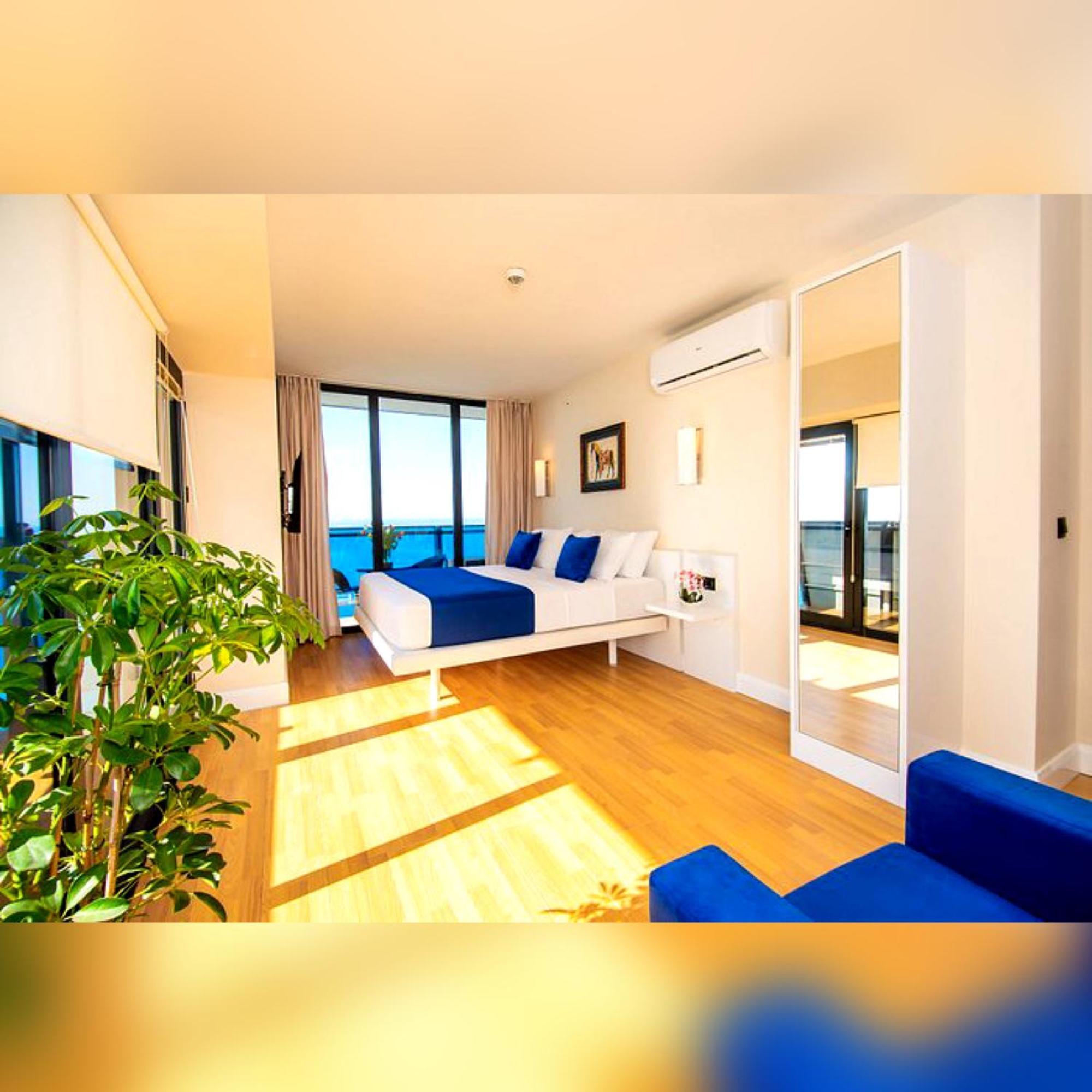 Orbi City Sea View Aparthotel Batumi Exterior photo