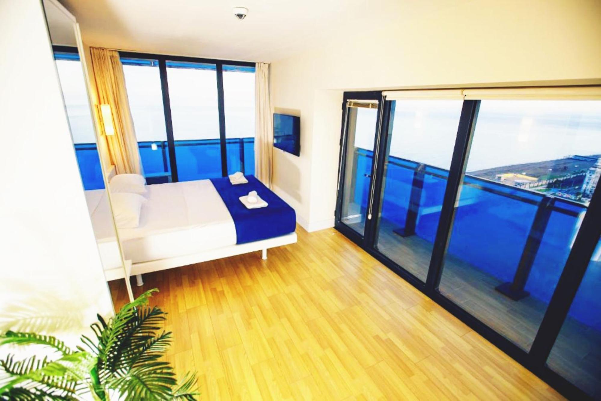 Orbi City Sea View Aparthotel Batumi Exterior photo